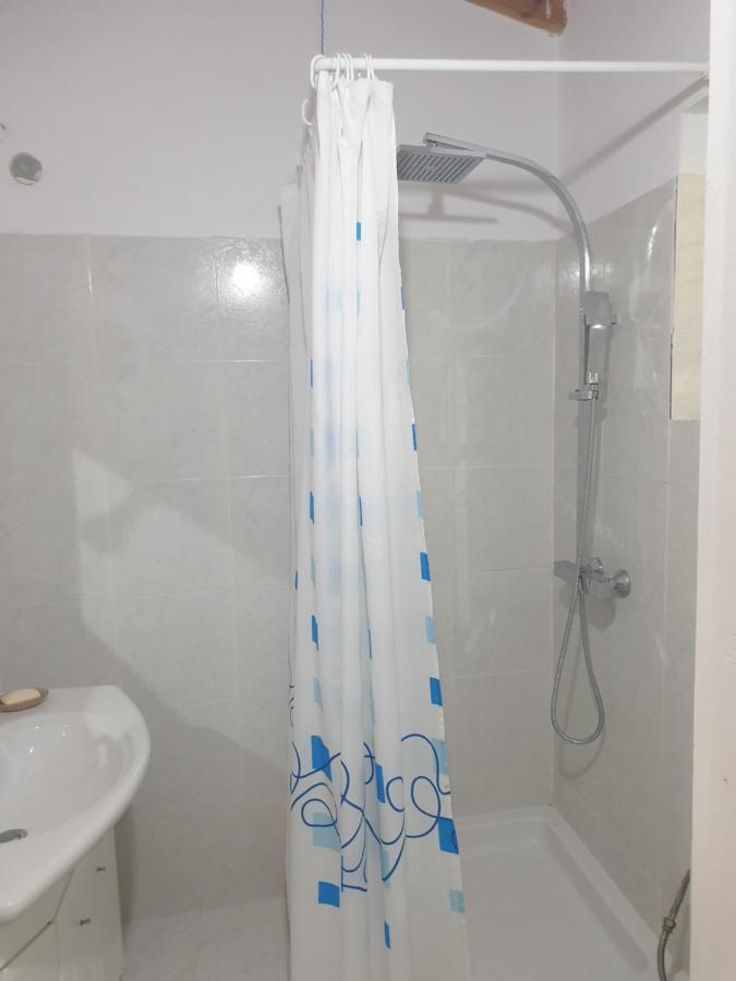 Affittacamere Rosemary House Sarandë Esterno foto